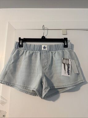 Vanilla Star Light Wash Denim Elastic Waist Shorts